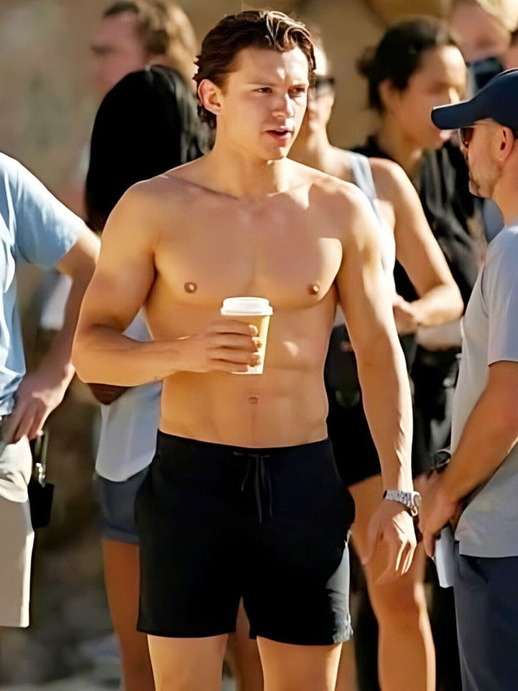 Tom Holland 8.5 x 11 Candid Color Photograph Art Print Photo Picture Collectibles:Photographic Images:Photographs Style Your Walls